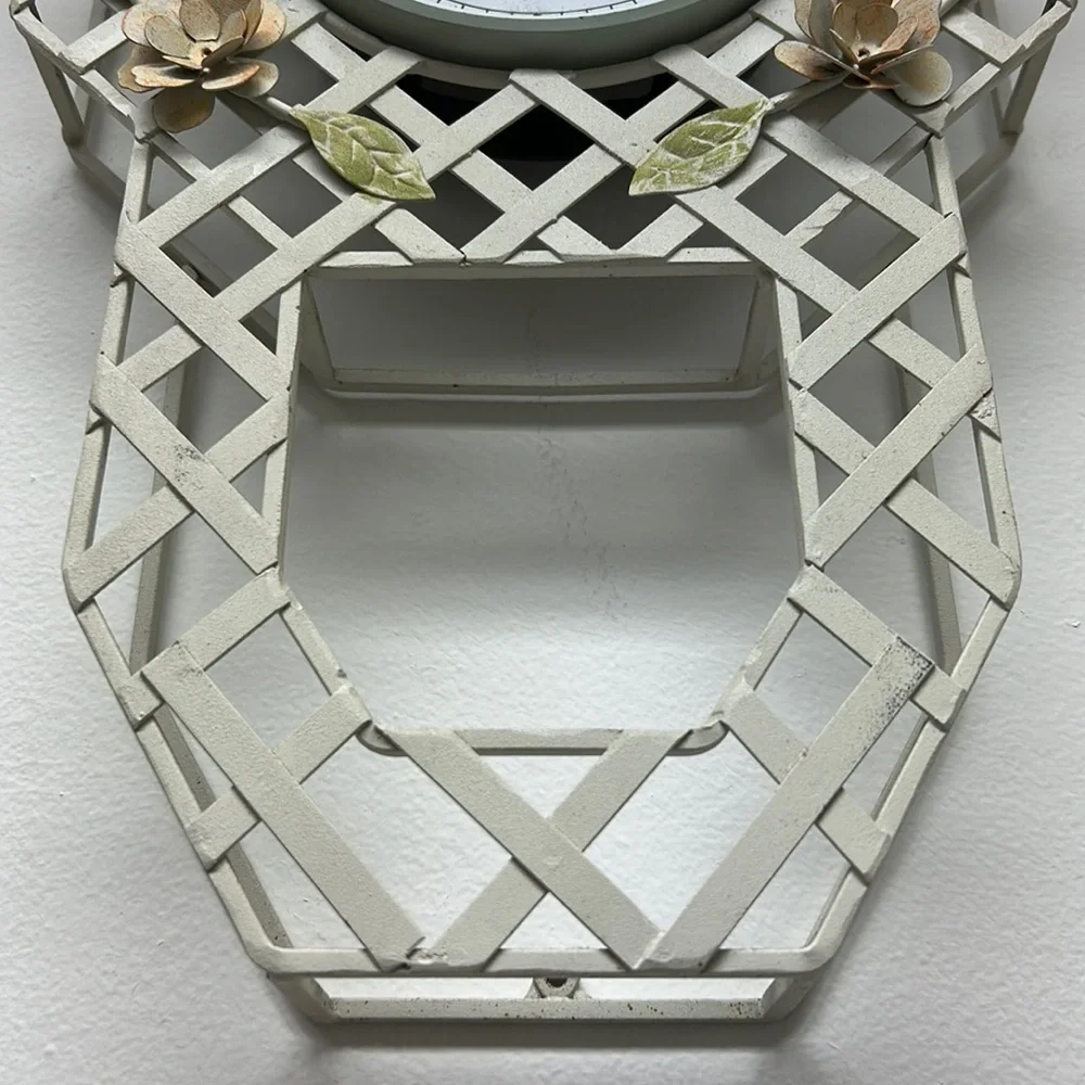 Vintage Kirch | Wall‎ Clock White/3D Floral Appliqué Metal Lattice